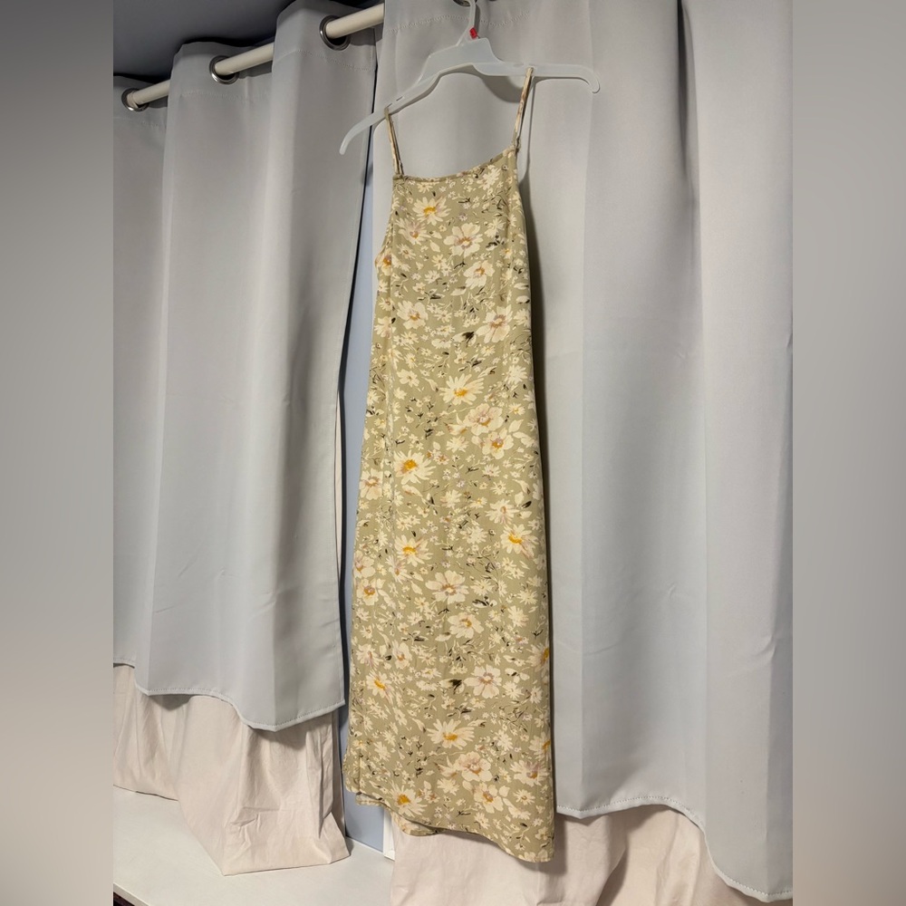 American Eagle Outfitters Yellow Floral Backless Dress